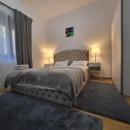 Апартаменты Carmen Housing 2 Бухарест Экстерьер фото