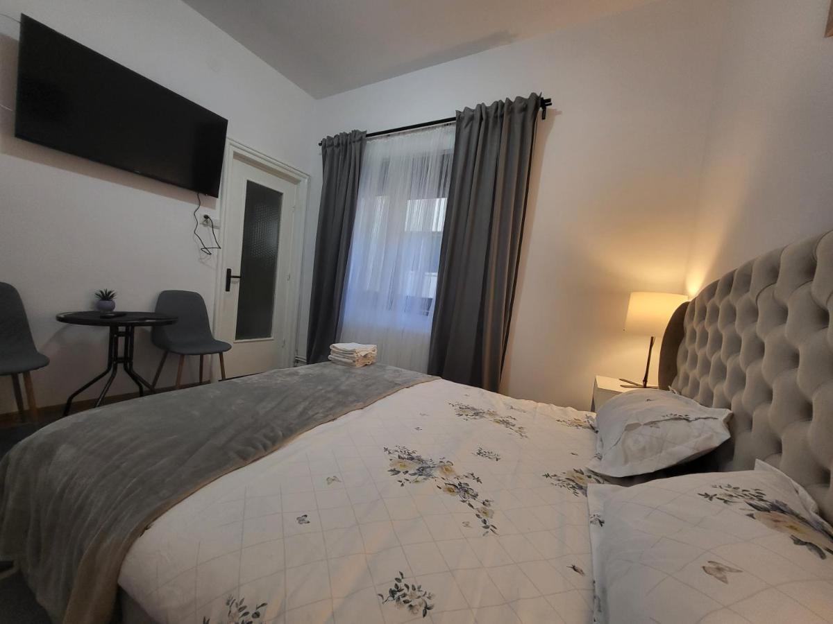 Апартаменты Carmen Housing 2 Бухарест Экстерьер фото